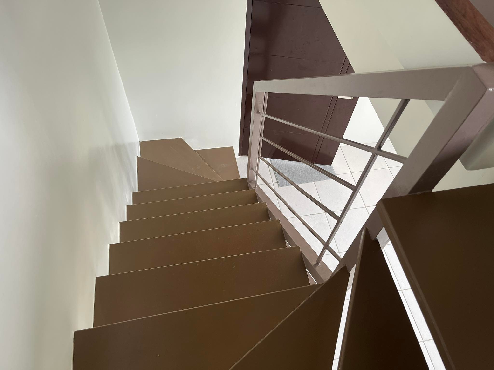NEUVILLE TOWNHOUSE