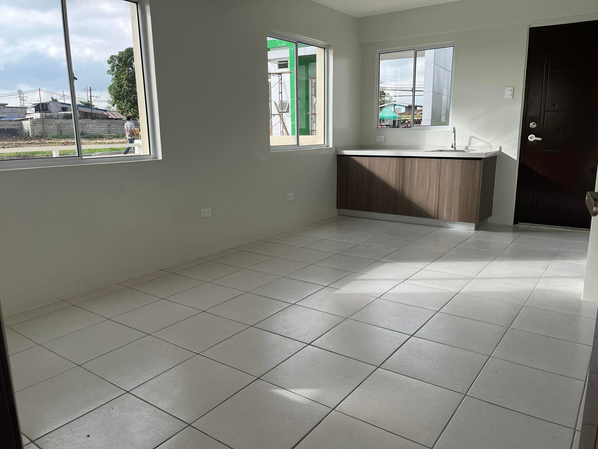 NEUVILLE TOWNHOUSE